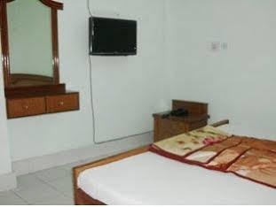 Hotel Neelkanth Lucknow Bagian luar foto